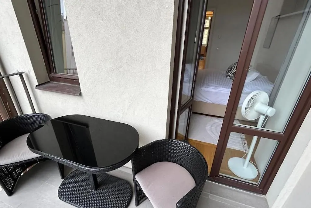 Cute Apt With The Terrace And Ac Prag