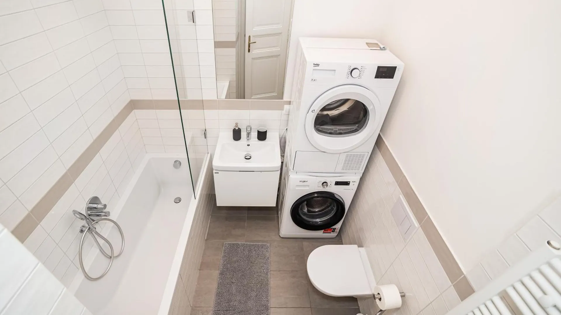 Cute Apt With The Terrace And Ac Prag Daire